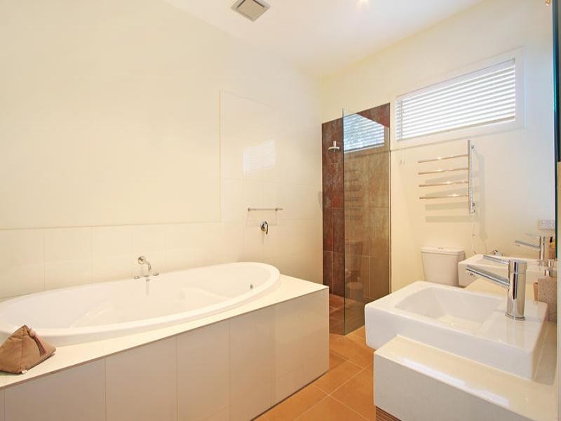 17A Grenfell Road, Mount Waverley VIC 3149