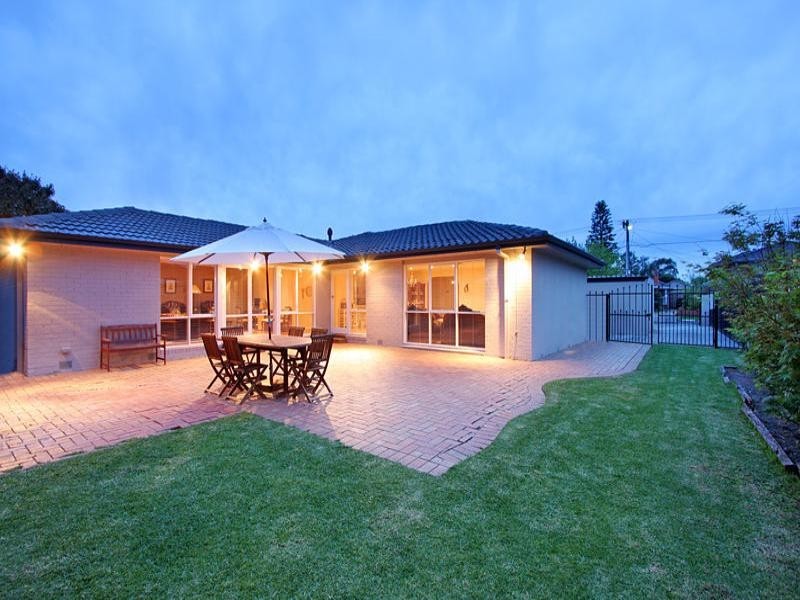 14 Gladwyn Avenue, Bentleigh East VIC 3165