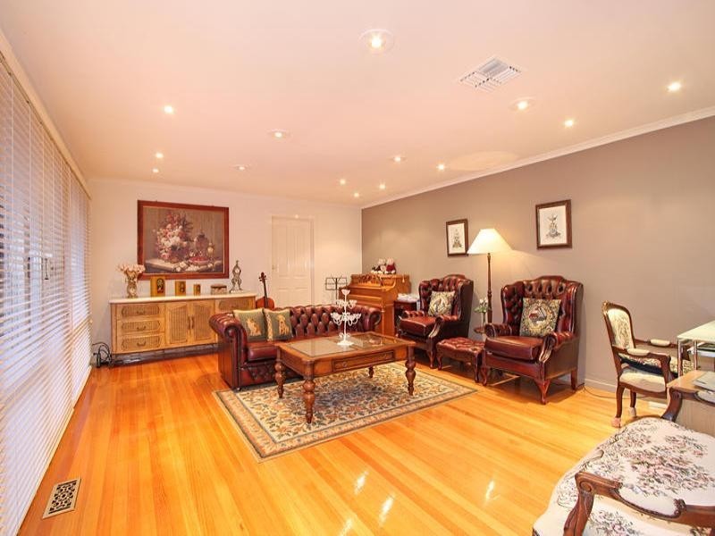 14 Gladwyn Avenue, Bentleigh East VIC 3165