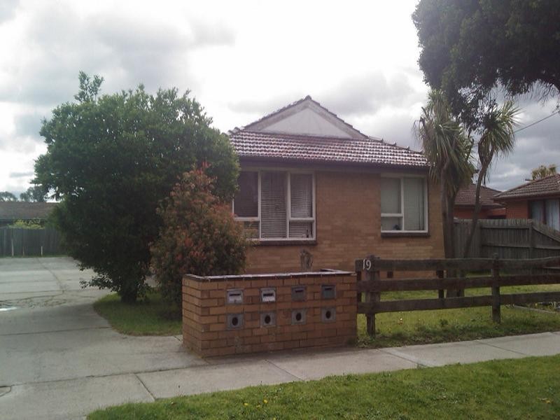 1-4/19 Oakes Avenue, Clayton South VIC 3169