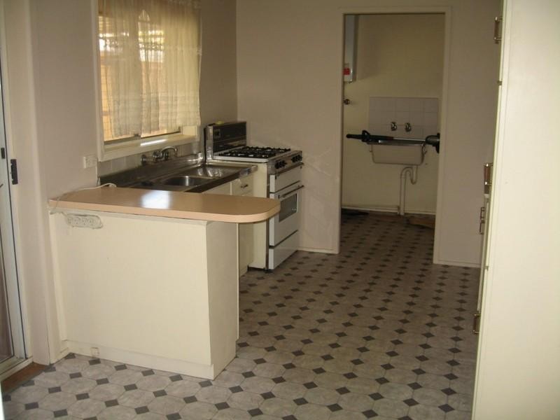 21 Karingal Drive, Frankston VIC 3199