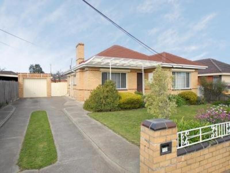 30 Murdo Road, Clayton VIC 3168