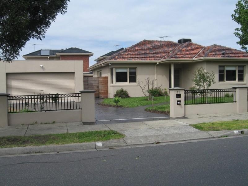 12 Legon Road, Oakleigh South VIC 3167