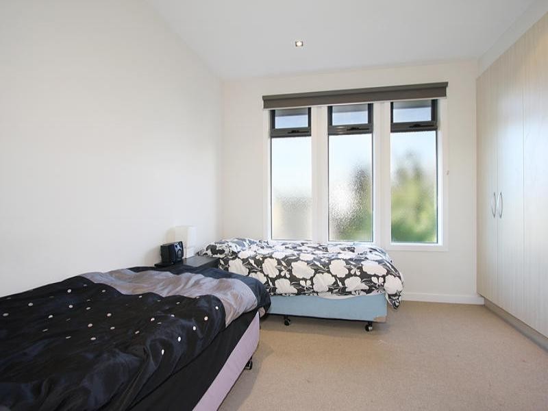 18/2-4 Newton Street, Chadstone VIC 3148