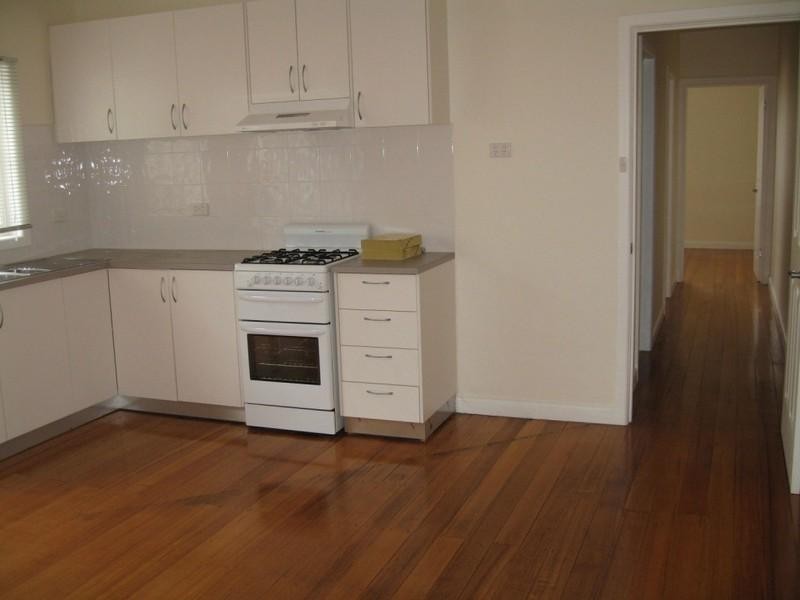 36 Scotsburn Avenue, Oakleigh South VIC 3167