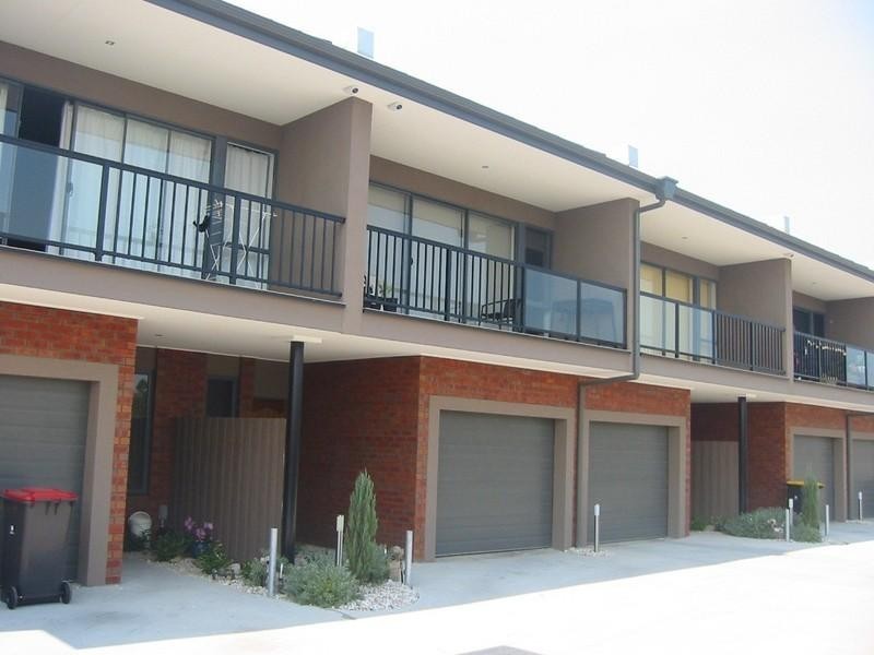 6/2-4 Newton Street, Chadstone VIC 3148