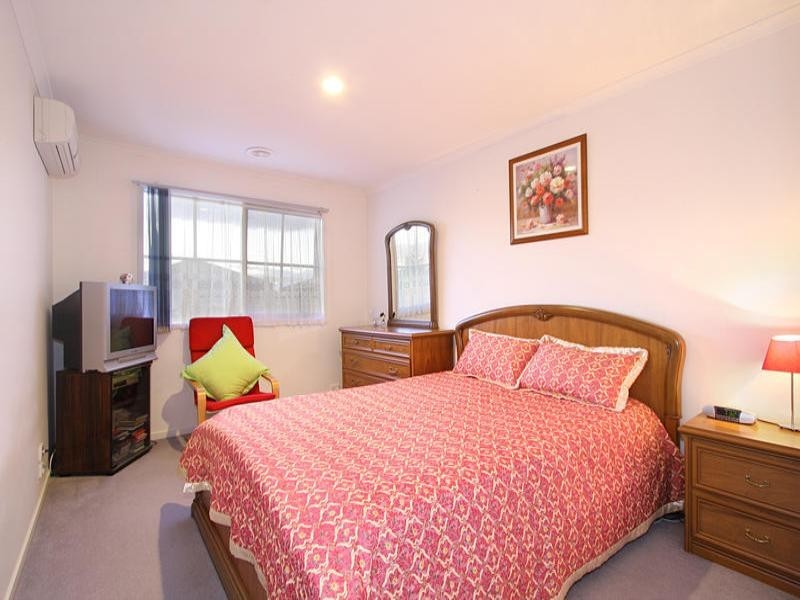 19 Crown Close, Oakleigh East VIC 3166