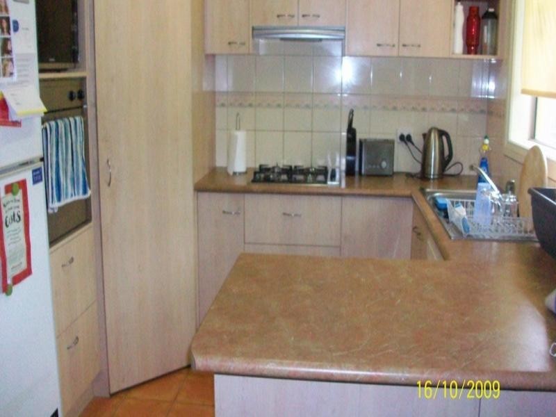 2/7 Simmonds Street, Hughesdale VIC 3166