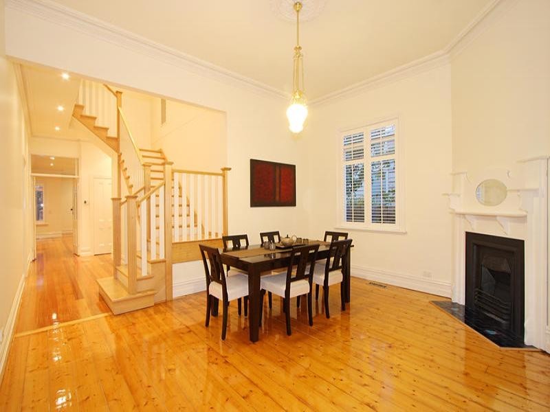 39 Carlisle Crescent, Hughesdale VIC 3166