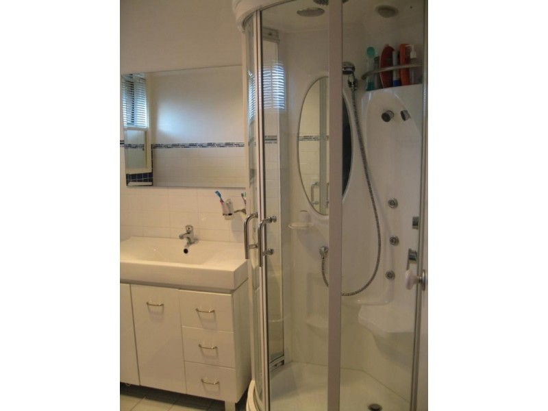 9/30 Maroo Street, Hughesdale VIC 3166