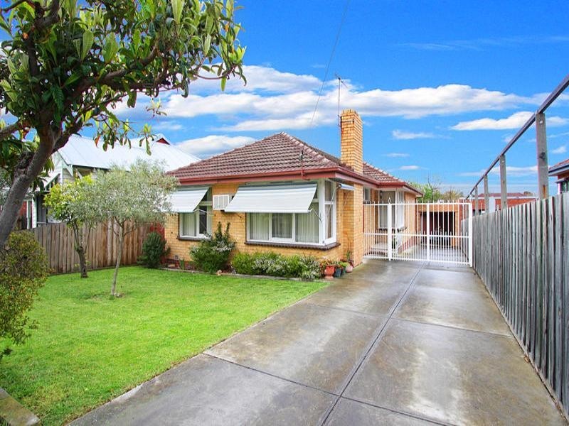 4 Connell Road, Oakleigh VIC 3166