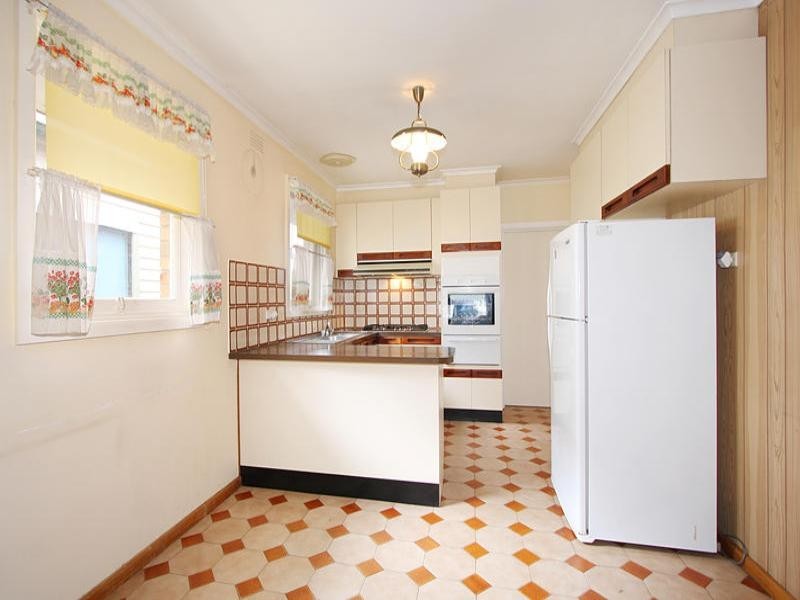 4 Connell Road, Oakleigh VIC 3166