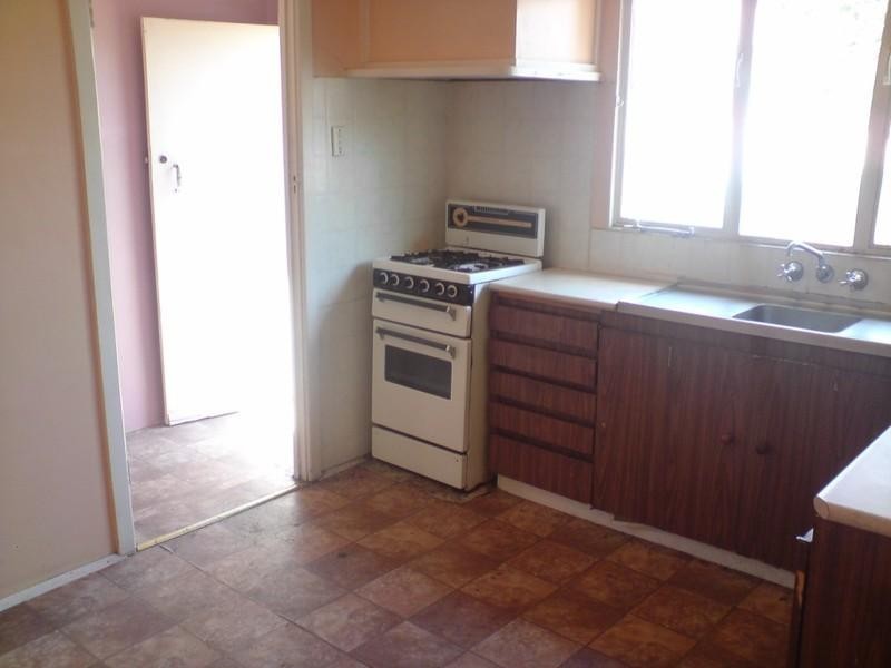 25 Batesford Road, Chadstone VIC 3148