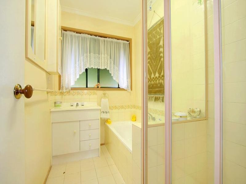 2/7 Moona Court, Chadstone VIC 3148