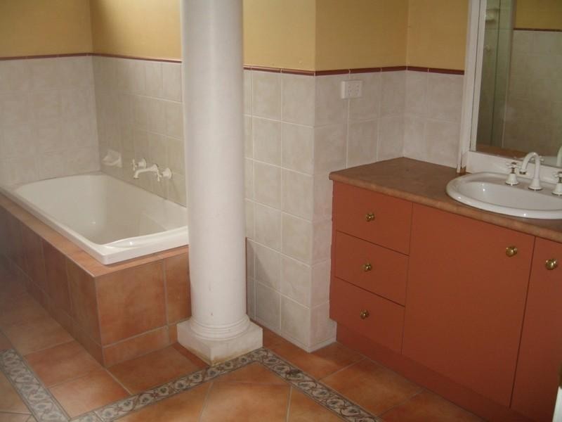 269 Grange Road, Ormond VIC 3204