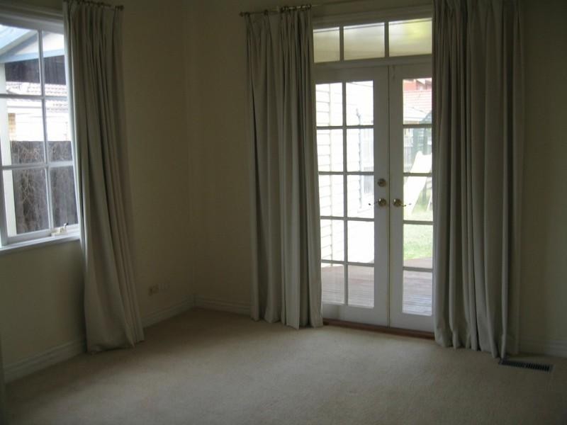 269 Grange Road, Ormond VIC 3204