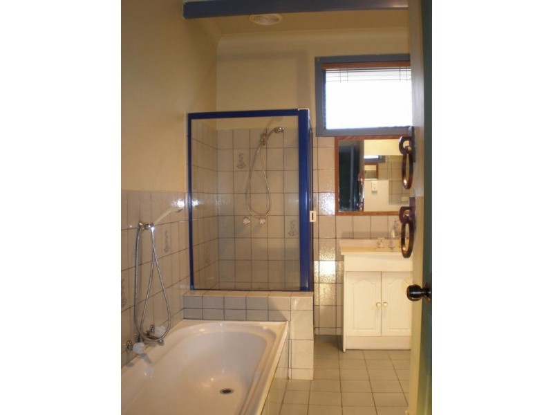 30 Hourigan Avenue, Clayton VIC 3168