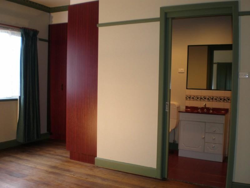 30 Hourigan Avenue, Clayton VIC 3168