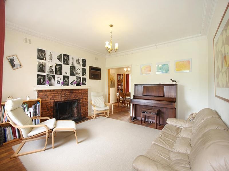 5 Drummond Street, Chadstone VIC 3148