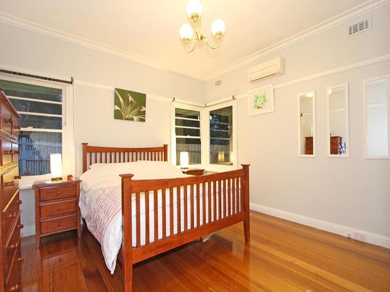 5 Bowmans Parade, Oakleigh East VIC 3166