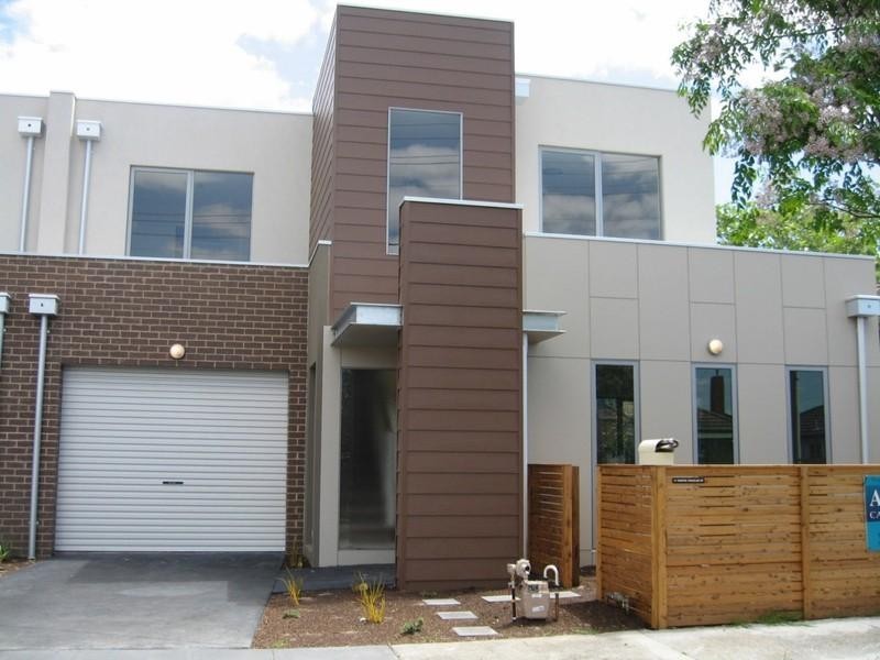 77 Prince Charles Street, Clayton VIC 3168