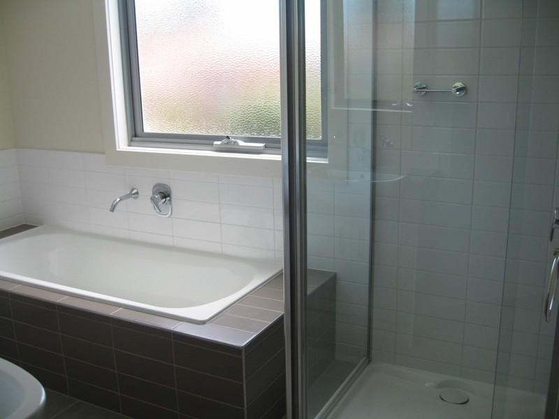 77 Prince Charles Street, Clayton VIC 3168