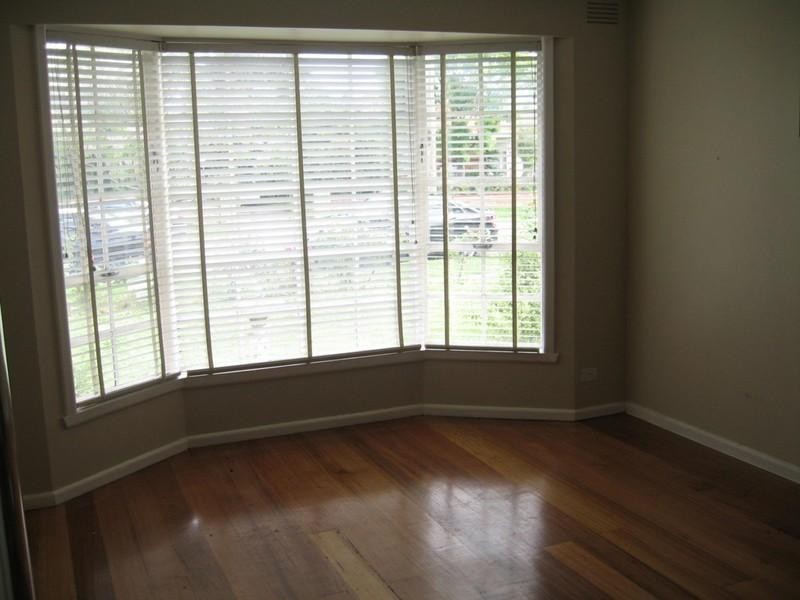 2/6 Reid Street, Oakleigh VIC 3166