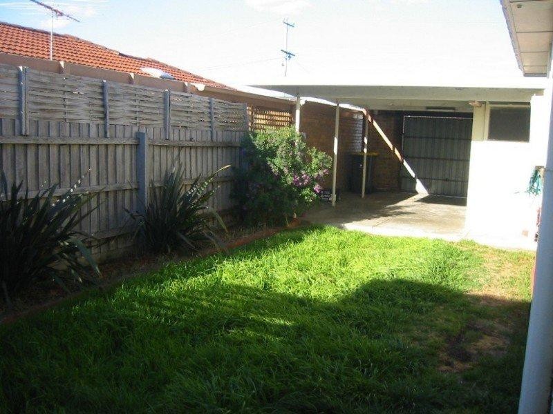 1/9 Hotham Street, Hughesdale VIC 3166