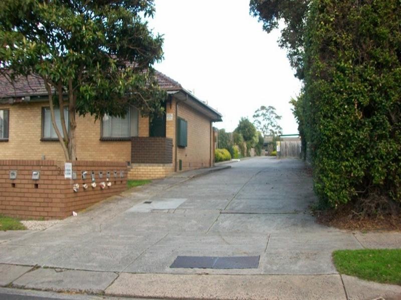 3/9a Coombs Avenue, Oakleigh South VIC 3167