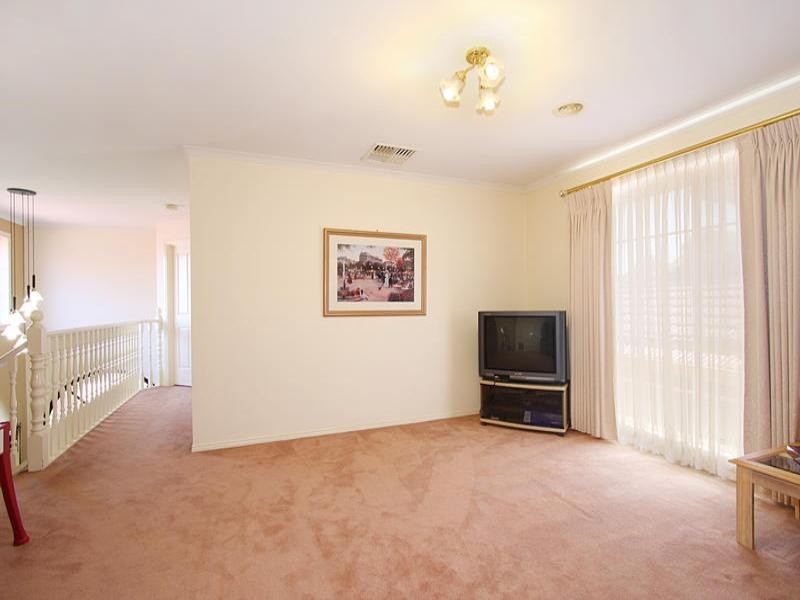 6 Baynton Street, Oakleigh East VIC 3166