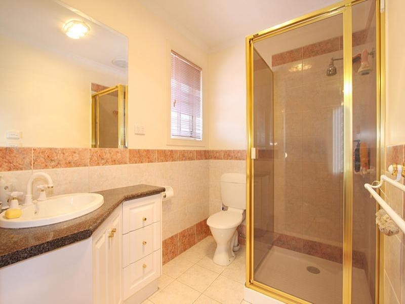 6 Baynton Street, Oakleigh East VIC 3166