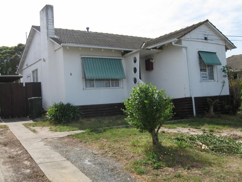 6 Melinga Crescent, Chadstone VIC 3148