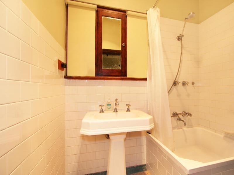 25 Heath Avenue, Oakleigh VIC 3166