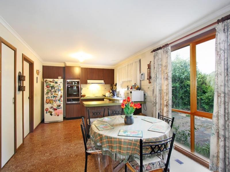 22 Rosella Avenue, Clarinda VIC 3169