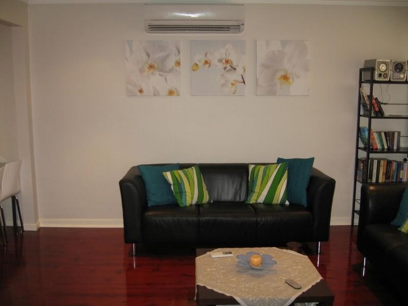 2/18 Wright Street, Clayton VIC 3168