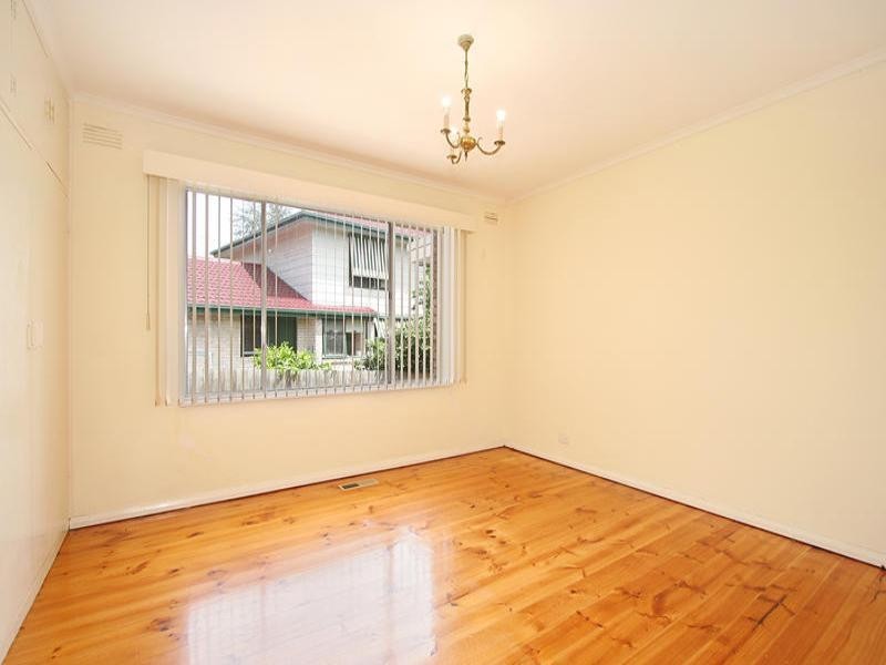 21 Sampson Drive, Mount Waverley VIC 3149
