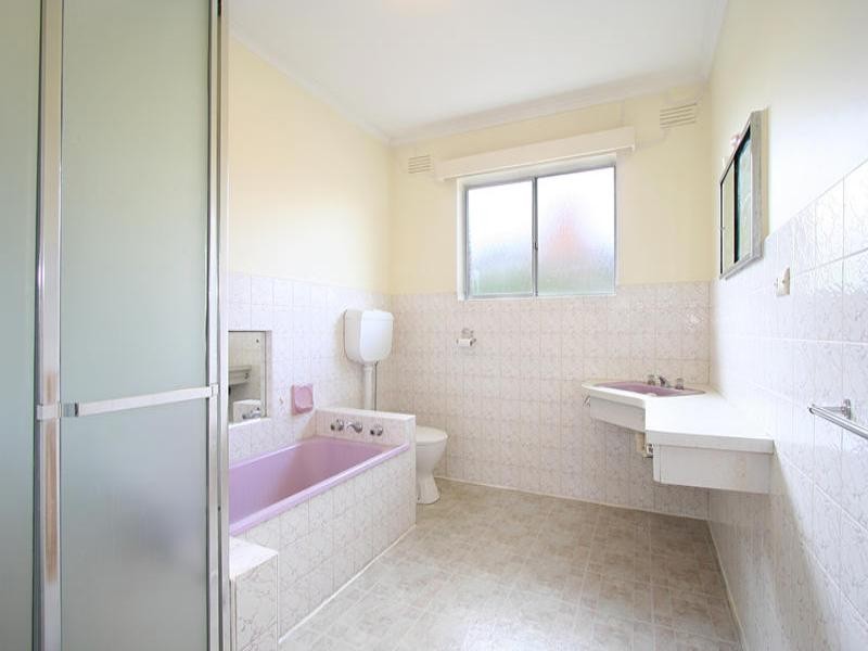 21 Sampson Drive, Mount Waverley VIC 3149