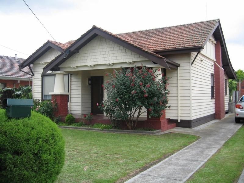 13 Davey Avenue, Oakleigh VIC 3166