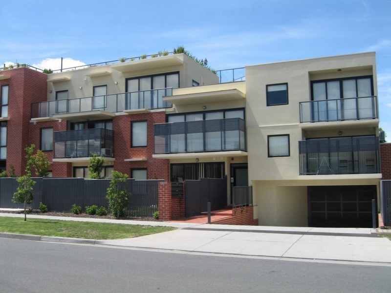 18/28 Burton Street, Clayton VIC 3168