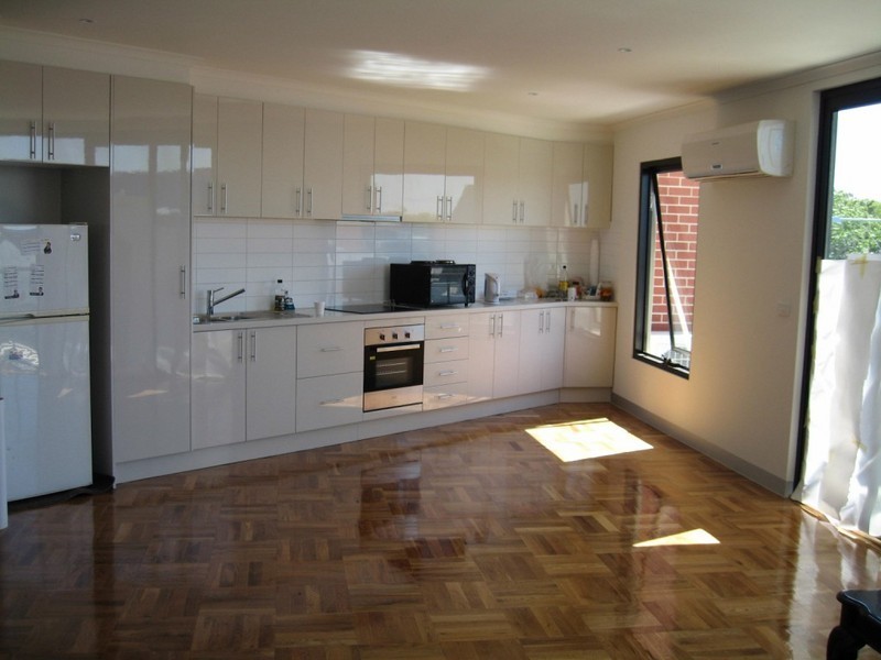 18/28 Burton Street, Clayton VIC 3168