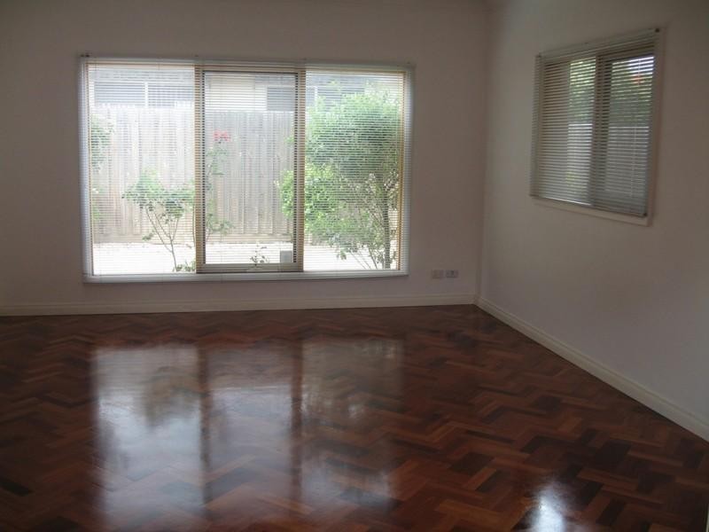 2/7 Bletchley Road, Hughesdale VIC 3166