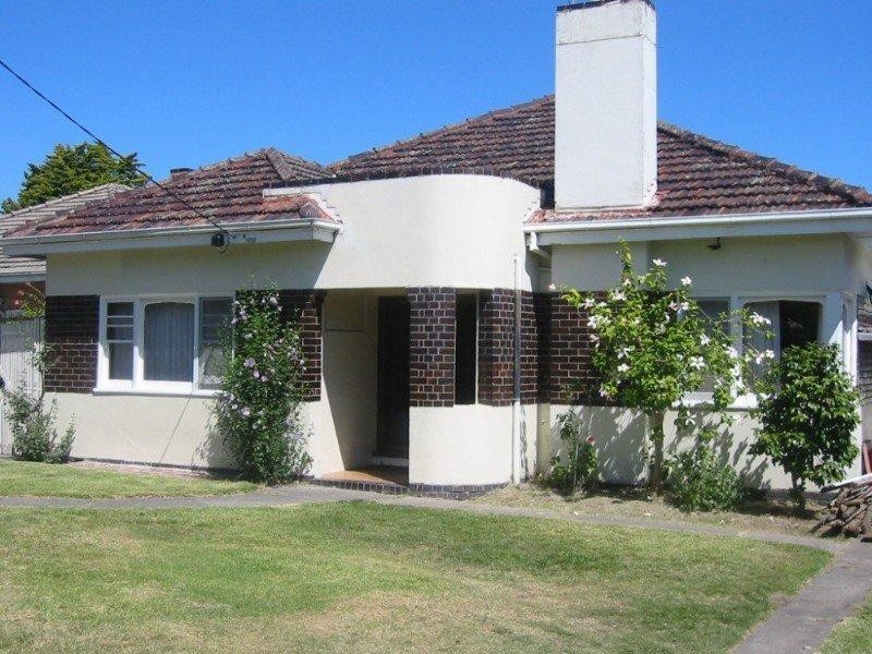 100 Kangaroo Road, Hughesdale VIC 3166