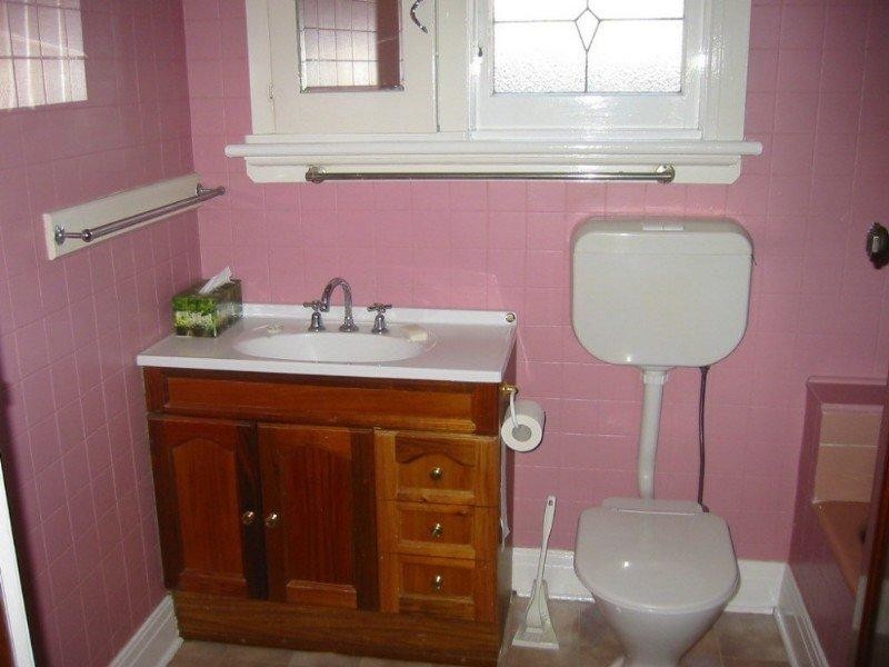 100 Kangaroo Road, Hughesdale VIC 3166