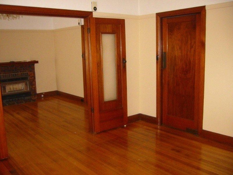 100 Kangaroo Road, Hughesdale VIC 3166