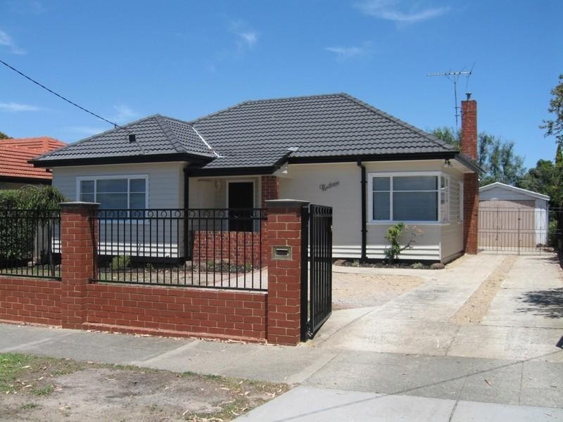 24 Devoy Street, Oakleigh VIC 3166