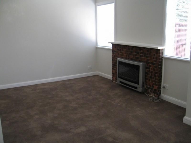 24 Devoy Street, Oakleigh VIC 3166