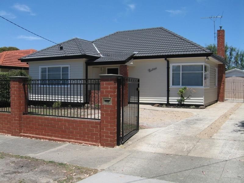 24 Devoy Street, Oakleigh VIC 3166