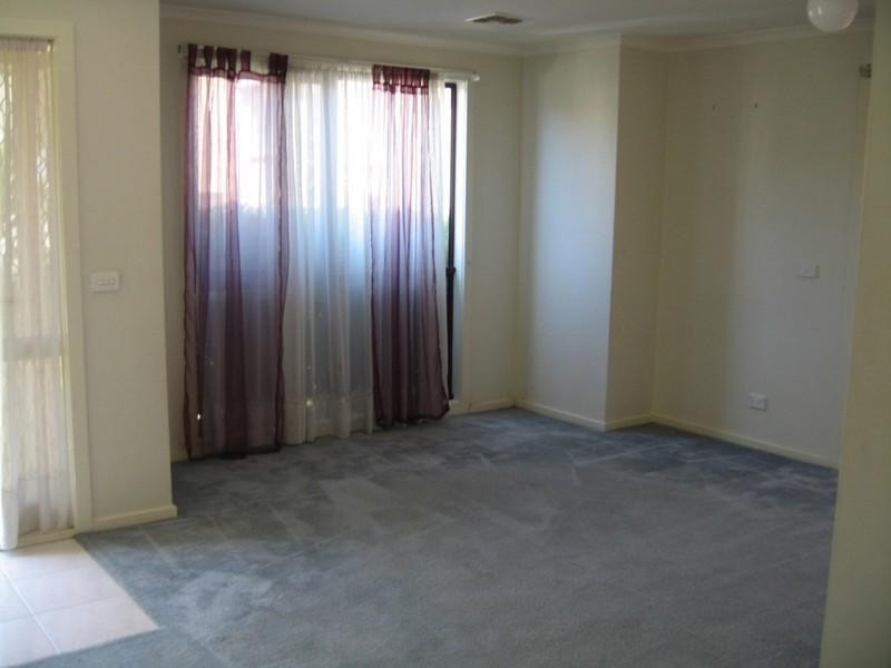 10 Elmtree Terrace, Chadstone VIC 3148