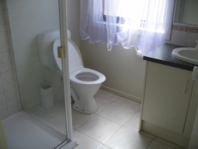 10 Elmtree Terrace, Chadstone VIC 3148