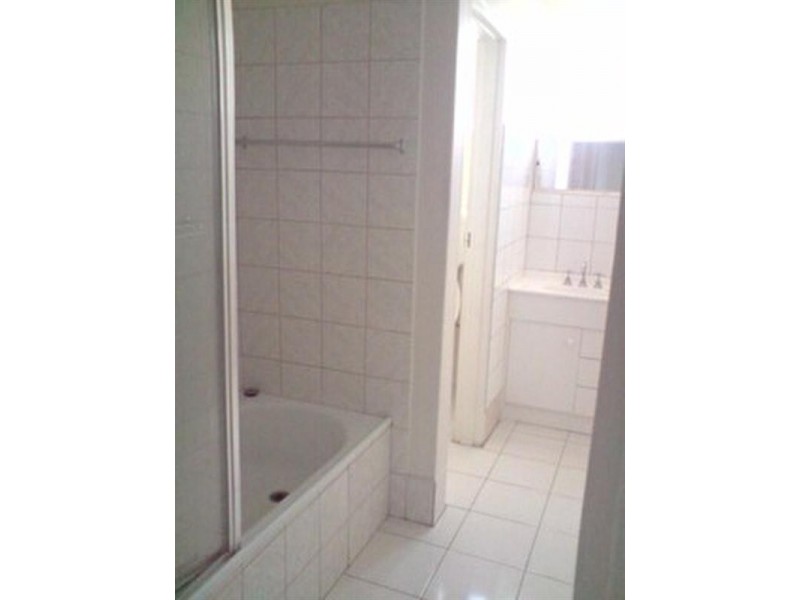 4/214 Huntingdale Road, Oakleigh East VIC 3166